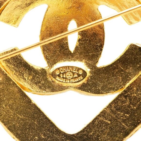 CHANEL CC Logo Rhombus Vintage Brooch Gold Tone Pin 94A Auth - Picture 4 of 5